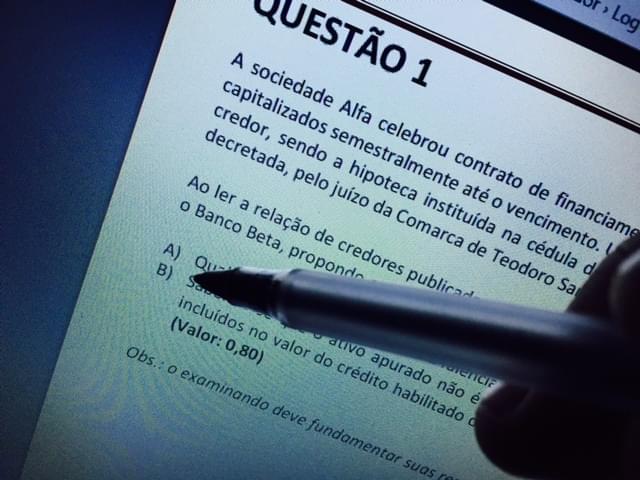 Hora de resolver muitas questes da 2 fase da OAB