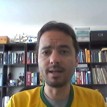Vídeo: É possível ser aprovado na OAB com um mês de preparação? Vídeo: É possível ser aprovado na OAB com um mês de preparação?