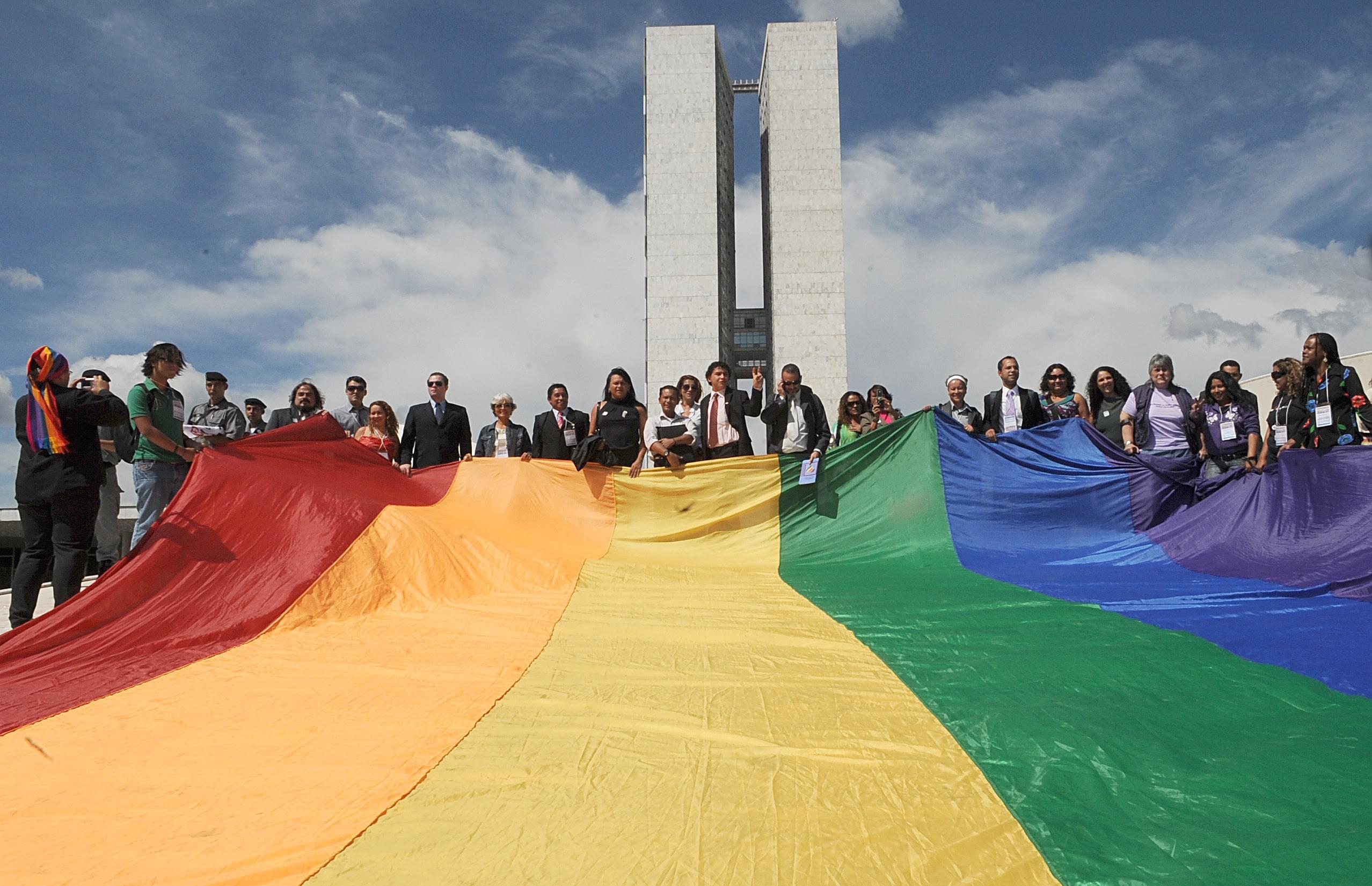CCJ do Senado aprova unio estvel entre pessoas do mesmo sexo